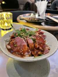 時尚酒吧與居酒屋美食