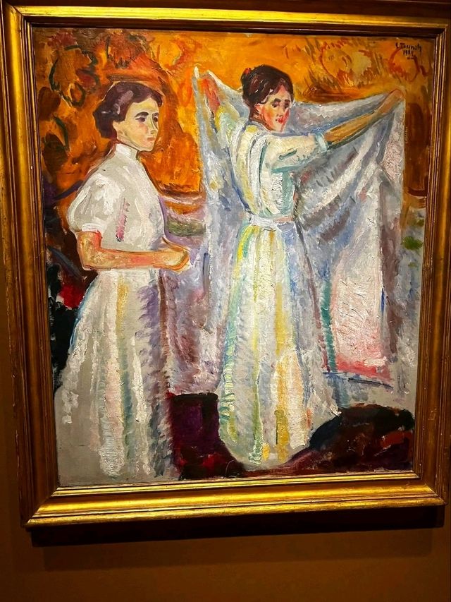 MUNCH: A Journey into the World of Edvard Munch 🎨
