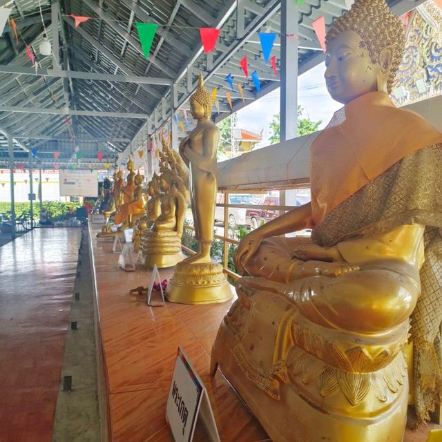 สักการะหลวงพ่อเพชร วัดทินกรนิมิต