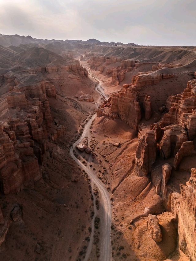 Charyn Canyon แคนย่อนแห่งคาซัคสถาน