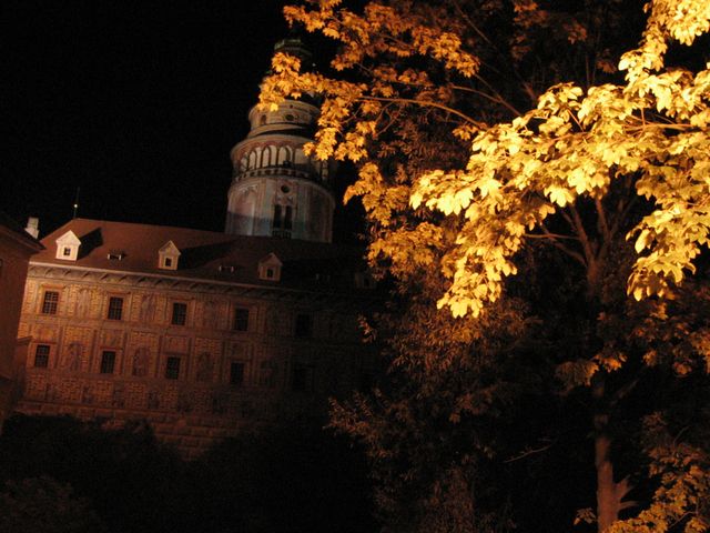 Enchanting Renaissance Charms in Cesky Krumlov 🏰🌸✨  