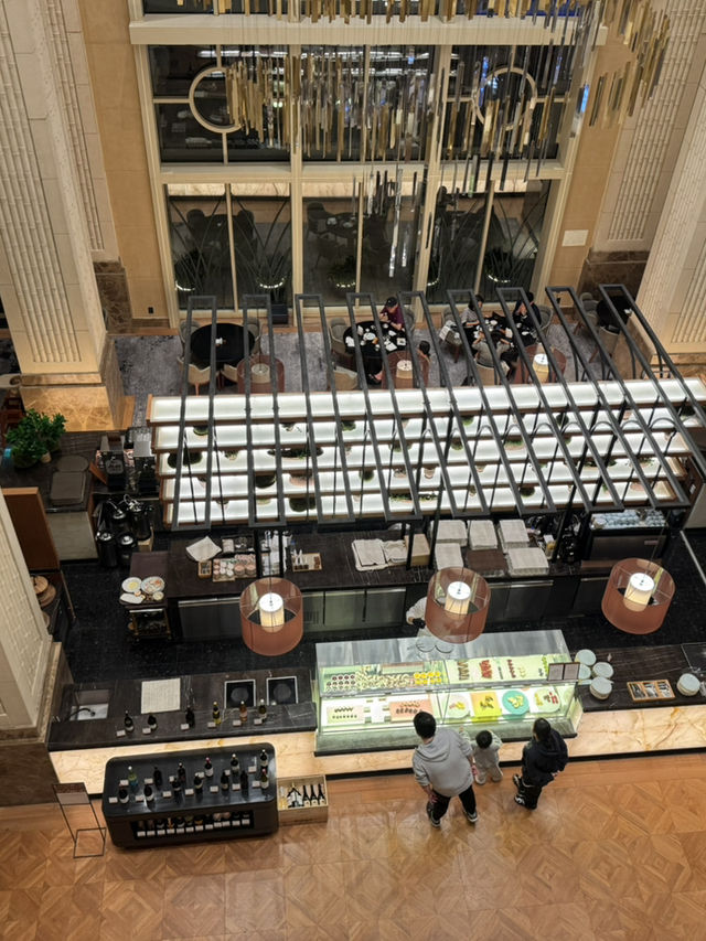 제주 롯데호텔 — 감성과 클래식 럭셔리가 공존하는 커플 여행 숙소 제주 롯데호텔 — 감성과 클래식 럭셔리가 공존하는 커플 여행 숙소