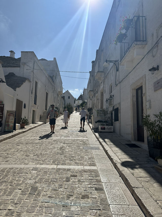 🏡 蘑菇村 Alberobello｜聯合國文化遺產 童話小鎮必打卡