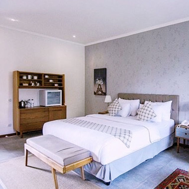 Nature-Lover’s Dream Stay: Cozy Hotel Review 🏡🌲 Nature-Lover’s Dream Stay: Cozy Hotel Review 🏡🌲