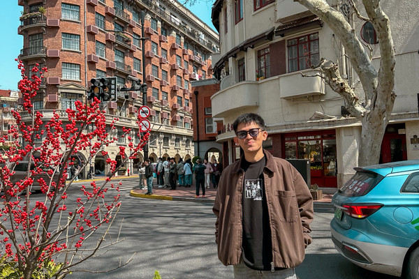 Wandering Wukang Mansion