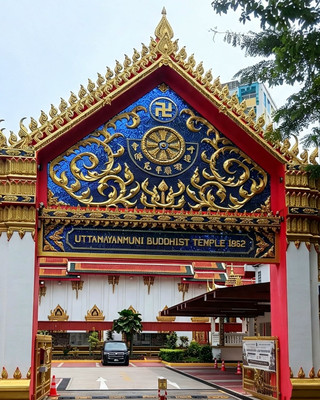 🕯️ Unwinding at Uttamayanmuni Buddhist Temple — Secret Serenity in Singapore’s West ✨