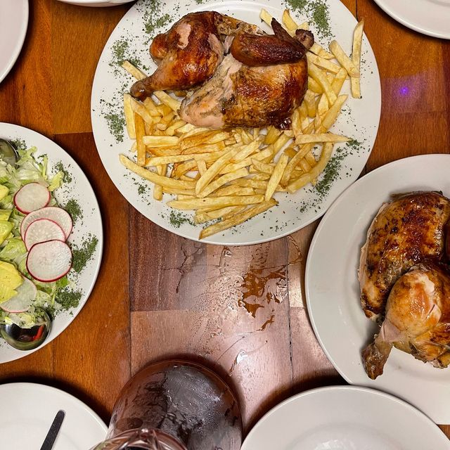 🇵🇪리마에서 만나는 페루스타일 치킨 바베큐 “Pardos Chicken”