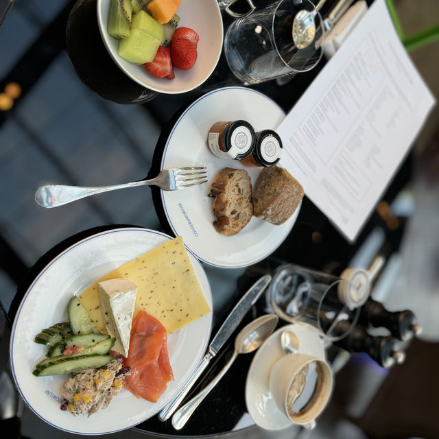 現代建築のスタイルを融合させたConservatorium Hotel