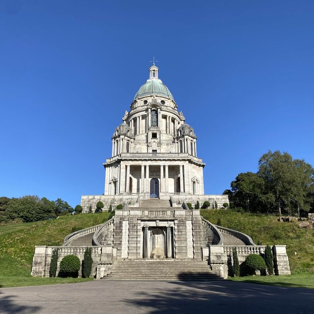 Nature's Canvas: A Tranquil Day at Lancaster 