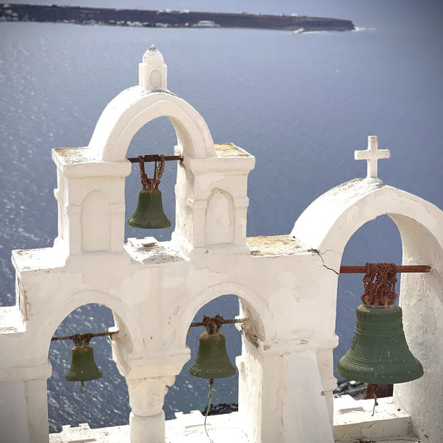 4 bells in Oia! 