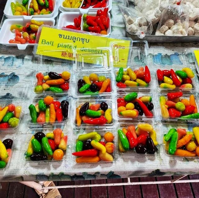 《泰國大林江水上巿場》🧋在水上的美食巿場🥘