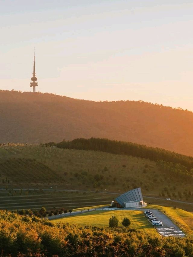 🌿 Discover Canberra: Nature, Adventure & Culture Await! 🎈