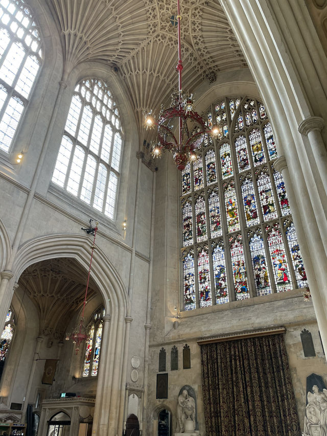 ⛪ Discover Bath Abbey: A Majestic Landmark of History & Architecture ⛪
