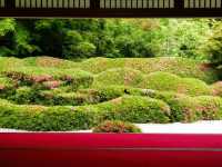 A temple that is said to have been founded in the Nara period (Tenpyo era)