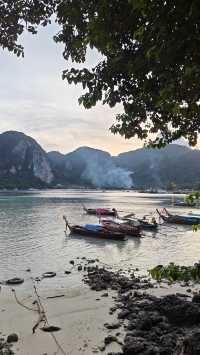 Island or Mountains? How to Choose Your Thailand Adventure 🇹🇭🏝️⛰️
