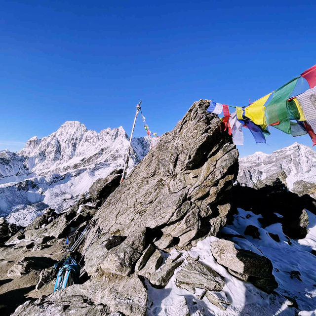🎒🏔️ Backpacker’s Guide to Everest Base Camp: Hike of a Lifetime (on a Budget!)