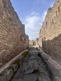 Pompeii: A Heartbreaking Time Capsule of Ancient Life