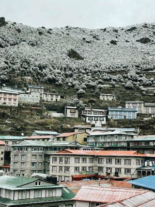 히말라야의 셰르파 심장, 남체 바자르