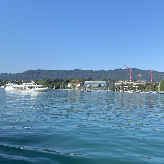 Day Trip to Zurich Town and Lake – Switzerland’s Elegant Escape