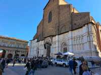 this city feels like playing assasins creed ❤️🎮