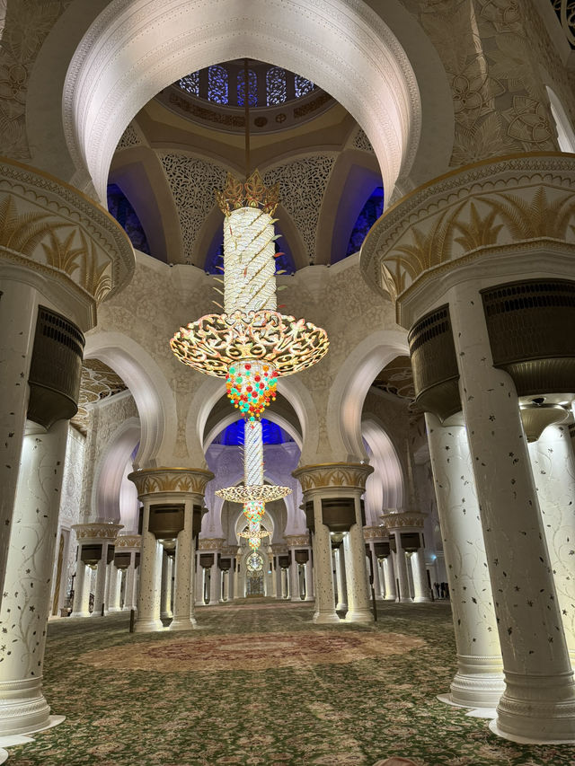 Sheikh Zayed Grand Mosque 🕌✨