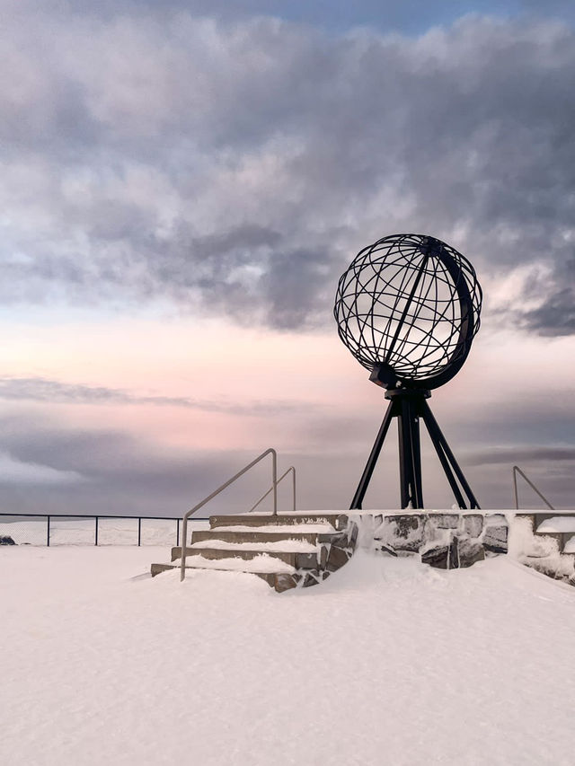 ✨ Northern Lights Hunt: Chasing Magic in the Arctic ✨ ✨ Northern Lights Hunt: Chasing Magic in the Arctic ✨
