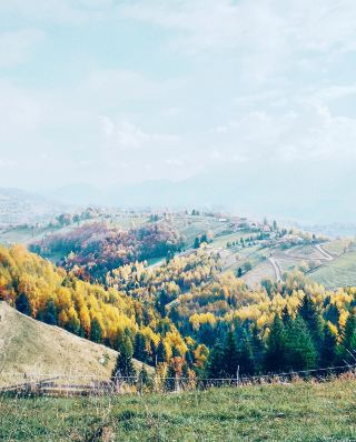 Romania's Fairy Tale Landscapes: Discovering the Enchantment of the Homeland! 🇷🇴✨