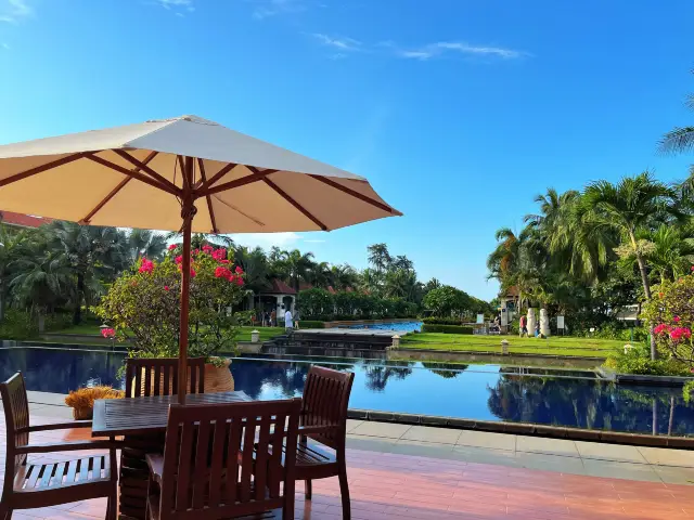 Sheraton Haikou | A cost-effective seaside five-star family-friendly resort hotel