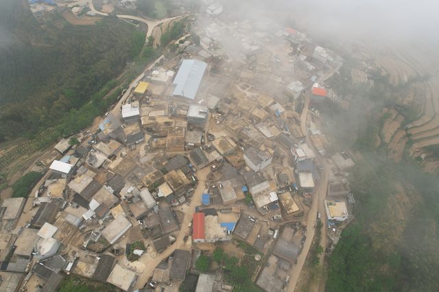 雲南建水炭山古村