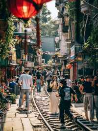 Thrilling Train Street in Vietnam🇻🇳