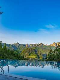 🌲 Enchanting Zhangjiajie: Top Stays Amidst Nature's Marvel 🏞️✨