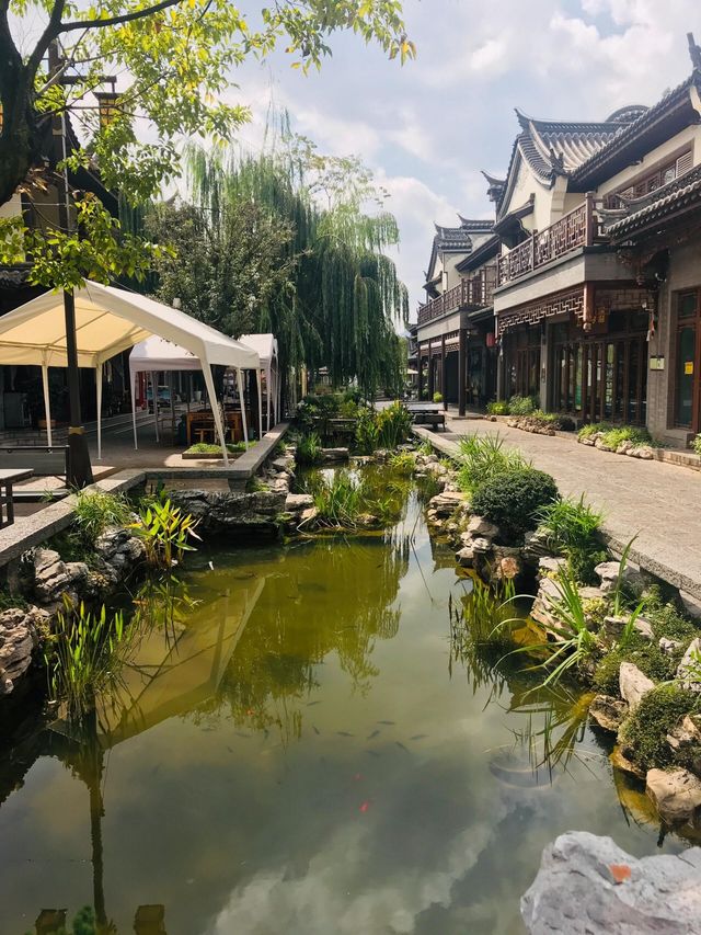 楚雄的冷門小眾古鎮，滿滿煙火氣息的祿豐金山古鎮