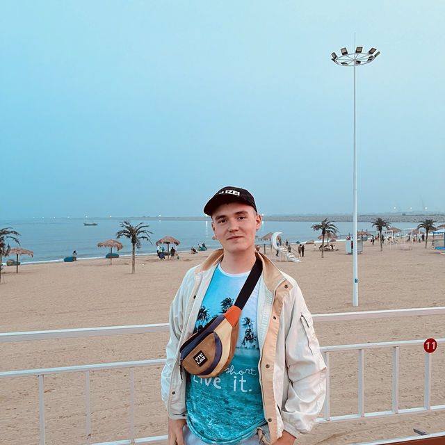 Отель прямо на берегу Жёлтого Моря😍