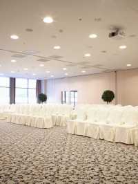 ๐ Sarvar's Spa Sanctuary: Spirit Hotel Awaits! ๐