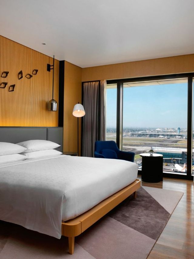 🌟 Manila's Luxe Stay: Sheraton's 5-Star Oasis 🌟