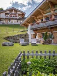 🌟 Megeve Marvels: Top Cozy Stays in France's Alps! 🏔️🛌