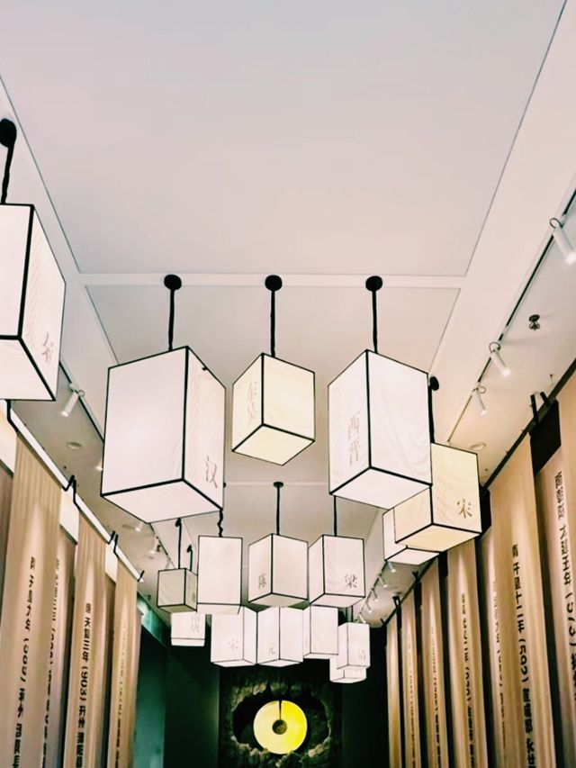 溧陽市博物館是一所展示溧陽歷史文化的綜合性博物館。