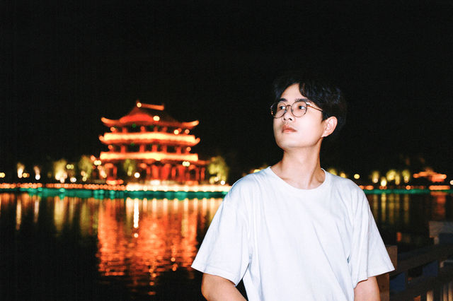 漫步靖港古鎮,感受歷史與現代交織的獨特風情。