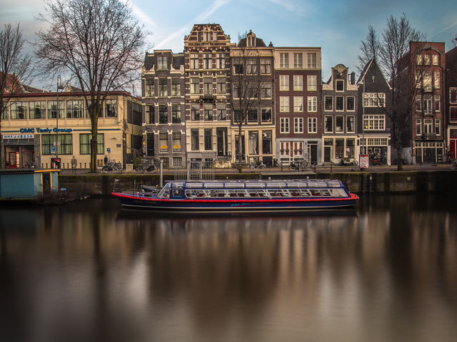 Here are Amsterdam’s SUPER Buildings!!!