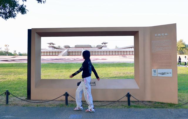 趕上夕陽的尾巴，欣賞粉黛花海。