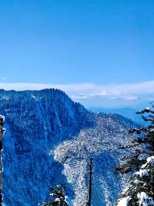 距離成都3小時的冰雪樂園，瓦屋山旅行攻略！