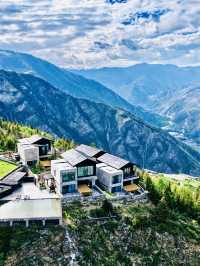 住進雲端！四姑娘山·天空之城懸崖酒店靚到窒息！