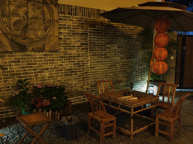 「長沙最喧鬧嘅街，藏住最寧靜嘅花？」