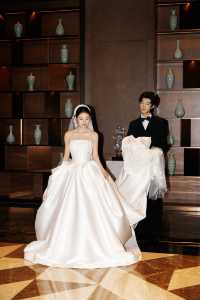 將婚禮搬到草坪上,心動不止一萬次。