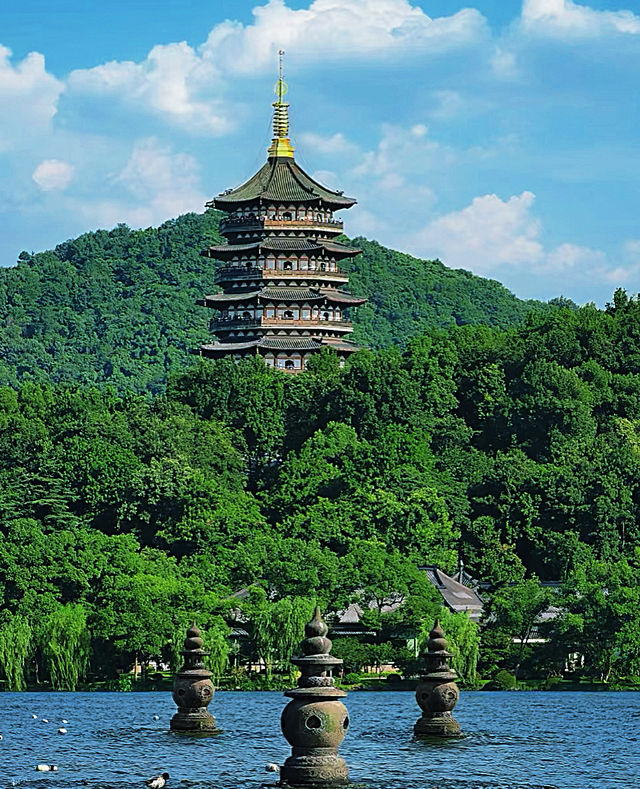 西湖靈隱寺財神廟，兩天一夜暢玩無雷超盡興