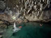 🌊 希納達南石灰岩洞 Hinagdanan Cave｜藏在地底的碧藍奇境