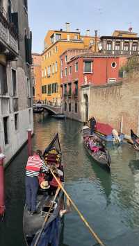 為期十六天嘅意大利之旅圓滿結束，我哋樂意為今次旅程以及我哋嘅導遊兼領隊小陸，給予五星滿分嘅評價！