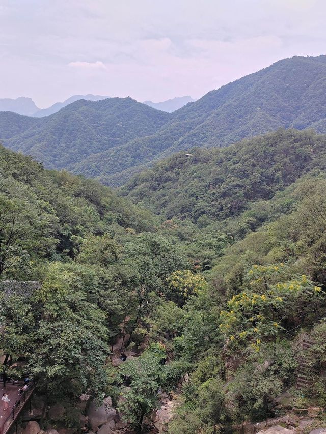 踏青何必遠行？畫眉谷仙境治癒你的春天