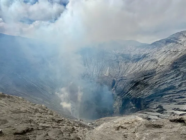 bobromo火山實拍！勇敢的人先享受世界