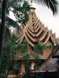 買套傣風便裝帶娃闖進傣王御花園